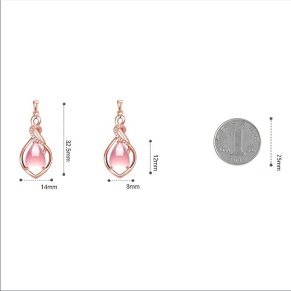 Lotus opal crystal Rose gold plated Necklace - Picture 8 of 9